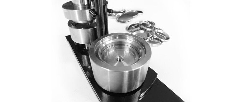 Manual Button Machines