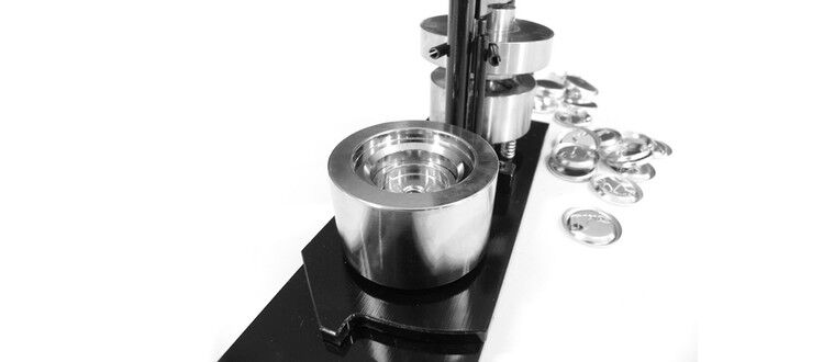 Manual Button Machines