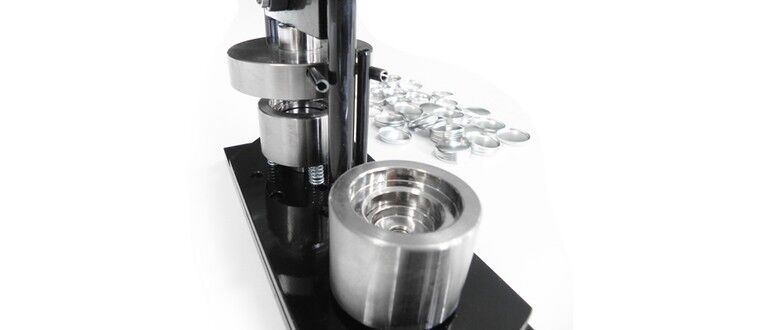 Manual Button Machines